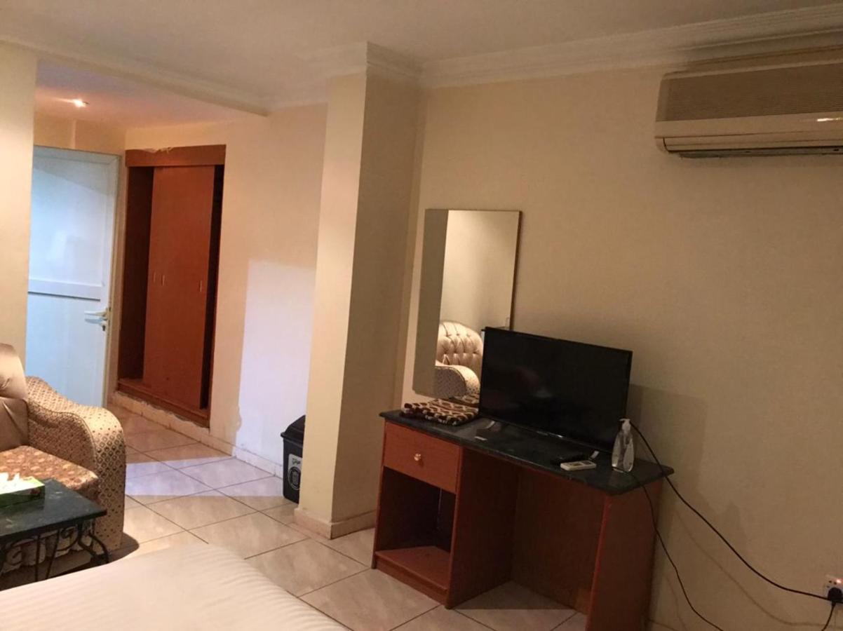 Al Aziziyah Hotel And Suites Khamis Mushait Exterior photo