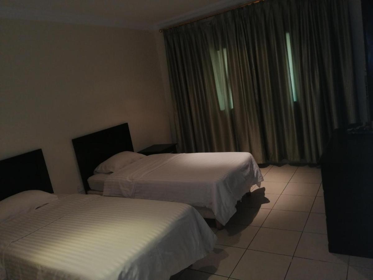 Al Aziziyah Hotel And Suites Khamis Mushait Exterior photo